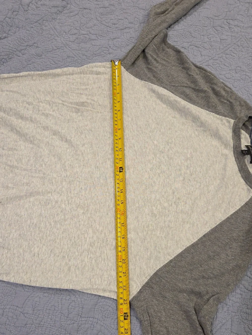 Banana Republic Two-Tone Gray Crewneck Sweater Size XL!